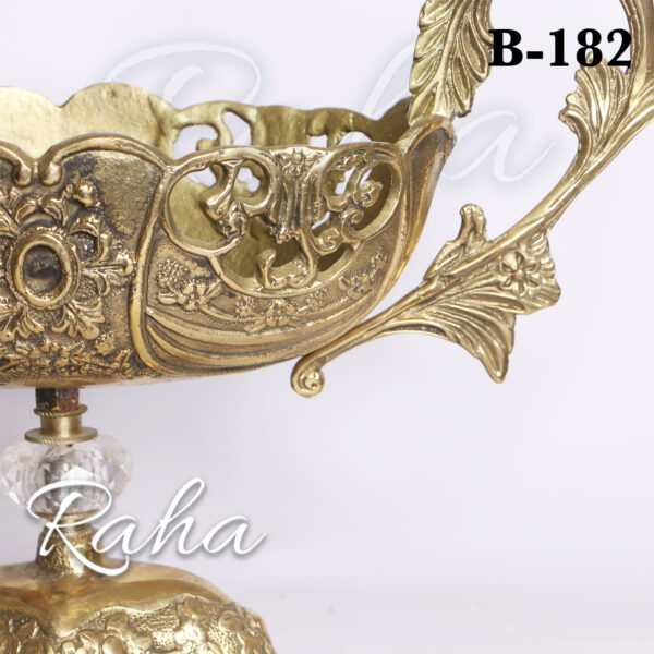 شکلات خوری B182