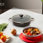 تابه دو دسته کاج تفلون سایز ۲۴ درب پیرکس